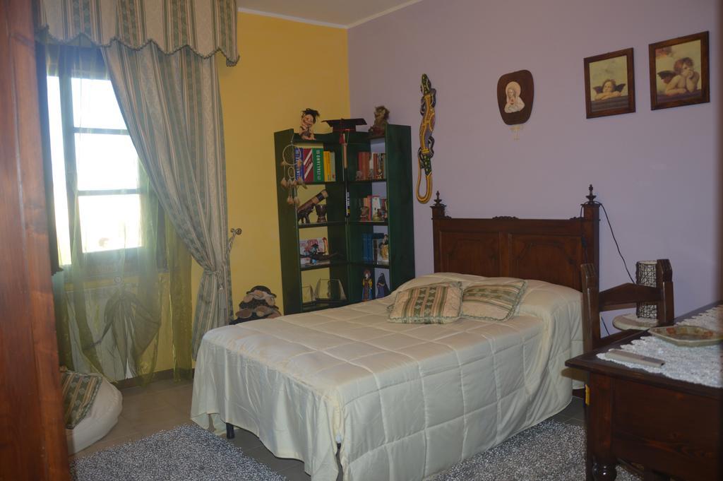 B&B Fra E Fe Arborea Szoba fotó